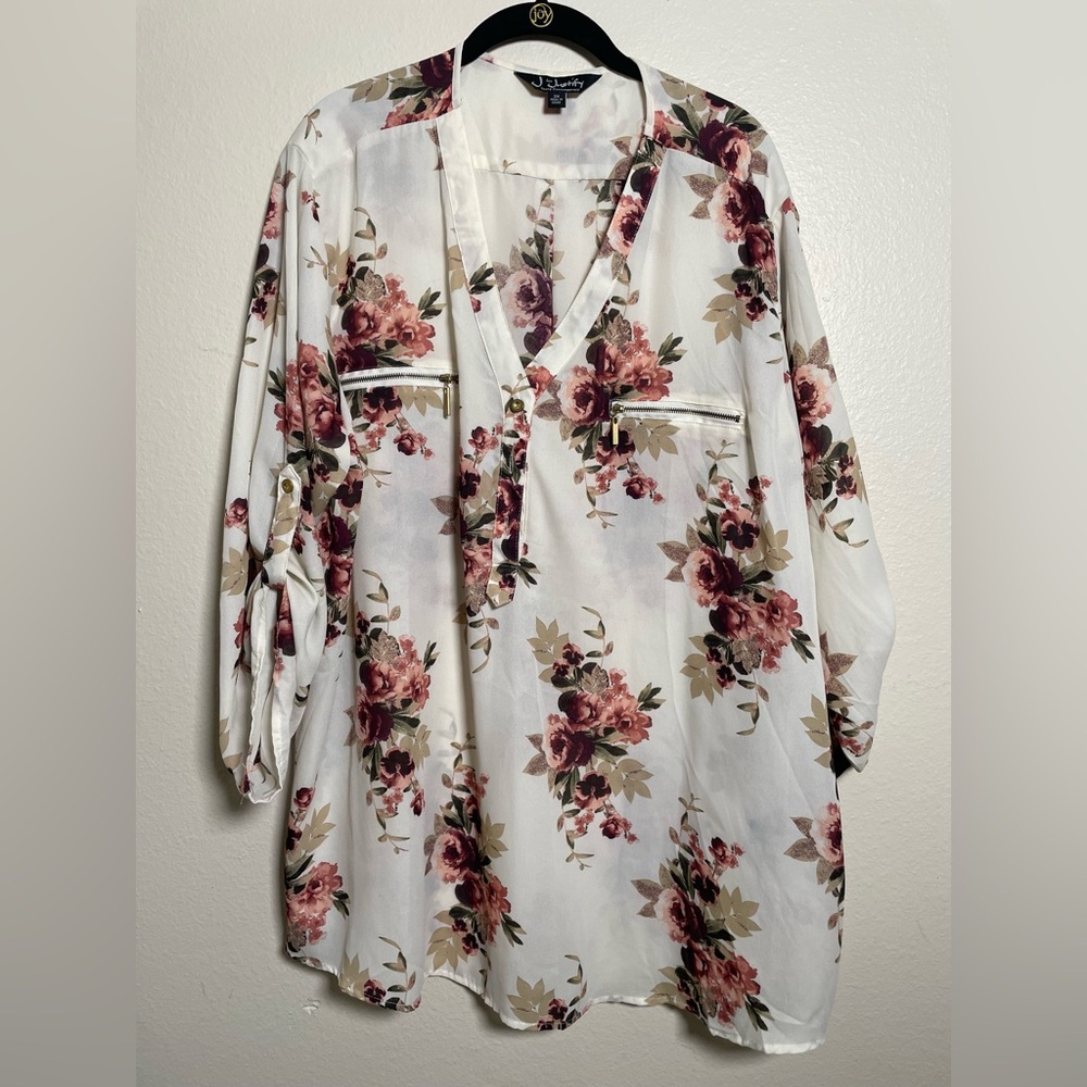 J for Justify 3x Floral Blouse new without tags Ivory Floral 3/4 cuffed sleeves